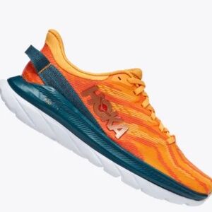 Hoka women’s Mach Supersonic sneaker NWOT